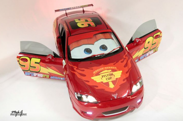 'Lightning McQueen' Hyundai Coupé makes sick children smile