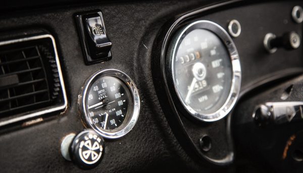 MGB GT dashboard