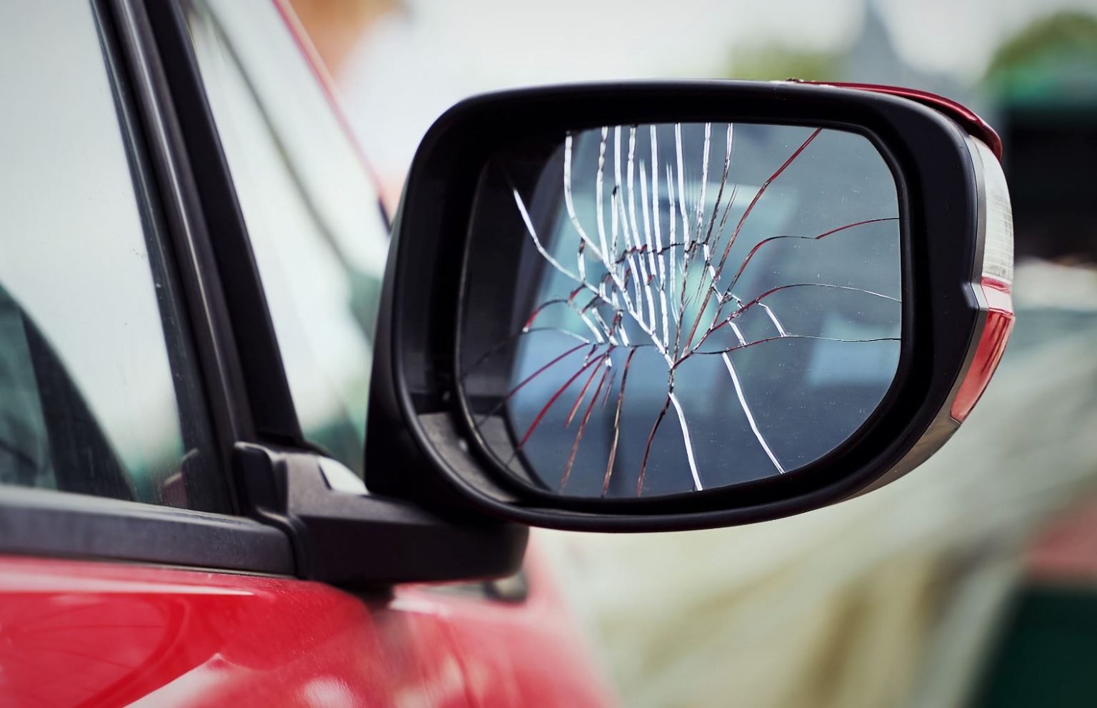 Crash for cash police warn about new wing mirror scam Adrian Flux
